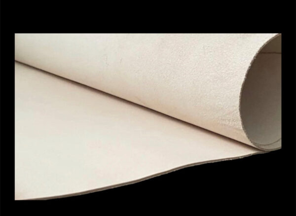 Culatras, Natural Vegetable Tanned Leather : (3.8-4.3mm) Suitable For Tooling, Wet Moulding, Engraving & Stamping. Readily Accepts Dyes & Stains. - Image 2