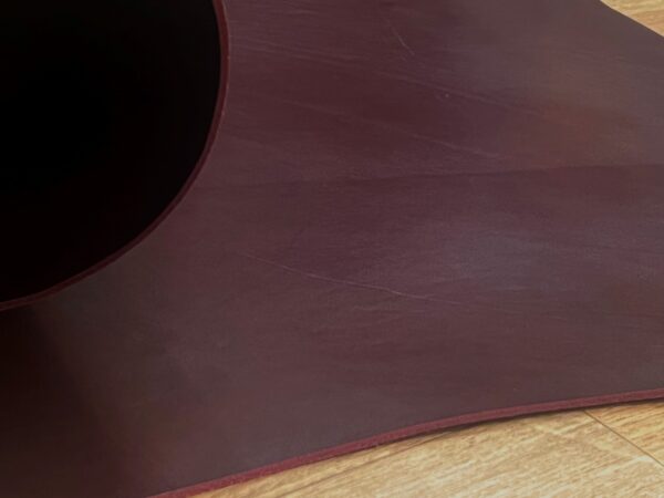 Bordeaux Aniline Coloured : Vegetable Tanned Double Shoulder (2.8-3.0mm 7oz) 16 - Image 2