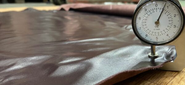 Smooth Grain Aniline Shiny Brown Cow Hide (Ref-gh.eol)